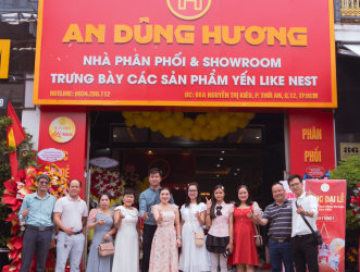 Like Nest Tưng Bừng Khai Trương Showroom Chính Thức - Showroom An Dũng Hương