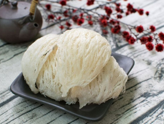 Lợi ích và lưu ý quan trọng khi bà bầu sử dụng yến chưng sẵn